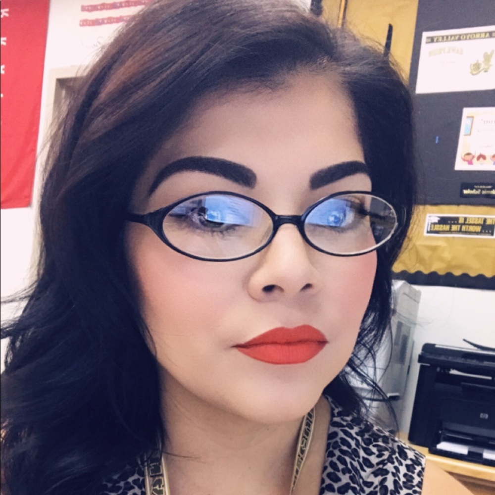Meet your Posher, Karina